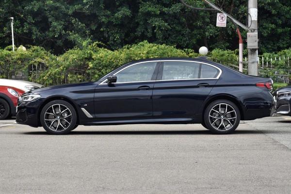 C級車的“黑馬”五系,氣場不輸賓士E級,42.19萬起,銷量又逆襲 C級車的“黑馬”五系,氣場不輸賓士E級,42.19萬起,銷量又逆襲