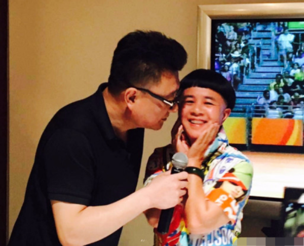 主持界的7對模範夫妻:劉純燕王寧從校服到婚紗,可惜李詠已離世 主持界的7對模範夫妻:劉純燕王寧從校服到婚紗,可惜李詠已離世