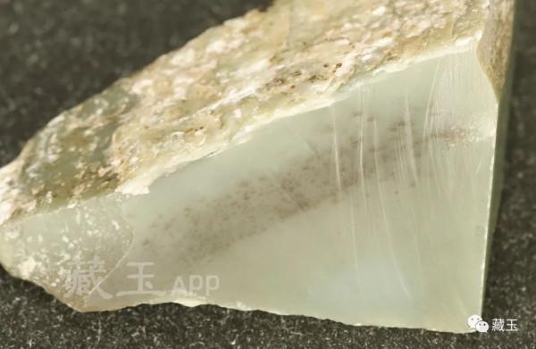 很全面的和田玉“水草沁”科普，籽料的“身份證”到底怎麼看？