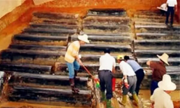 江西發現春秋時期的大型古墓，墓中竟是47名年輕女子，她們是誰？