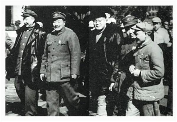 1975年,病重的劉伯承提出什麼請求?讓老搭檔鄧小平淚目 1975年,病重的劉伯承提出什麼請求?讓老搭檔鄧小平淚目