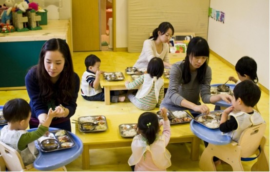 權威媒體給出一則預測，未來韓國會消失？文在寅也毫無辦法