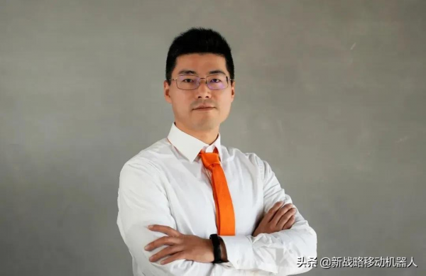 庫卡的移動機器人“棋局” 庫卡的移動機器人“棋局”