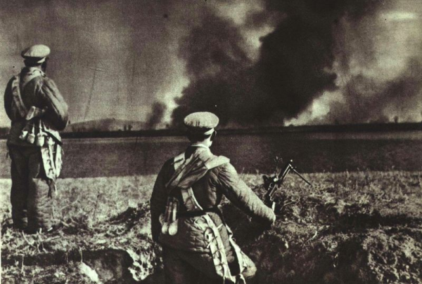 抗美援朝：猖狂的美軍炸死我國村民，志願軍怒而反擊，斃敵5000人