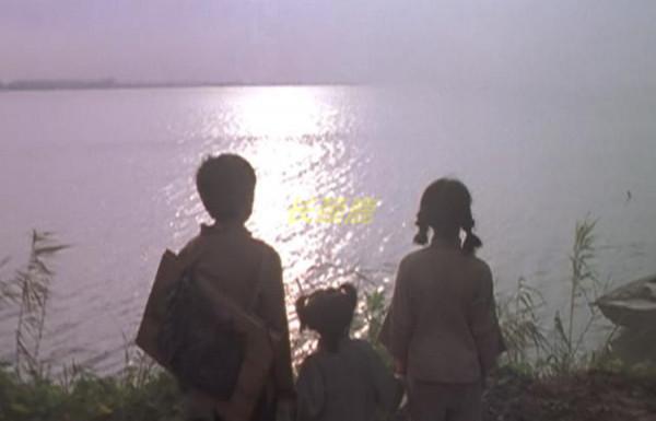 《五月八月》:以南京大屠殺中倖存的孩子的視覺下的戰爭,淚目 《五月八月》:以南京大屠殺中倖存的孩子的視覺下的戰爭,淚目