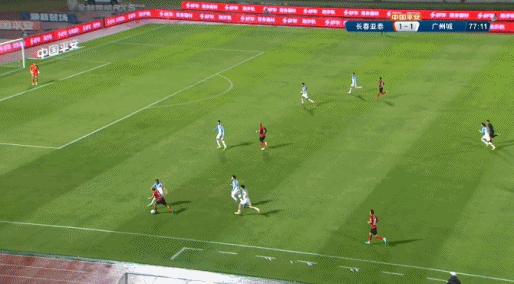 中超昨晚離譜失誤！2國腳停球2米高+5米遠，後防臥龍鳳雛連續送禮