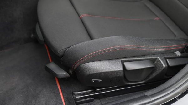 價格在下游，車況卻在上游——二手 寶馬118i