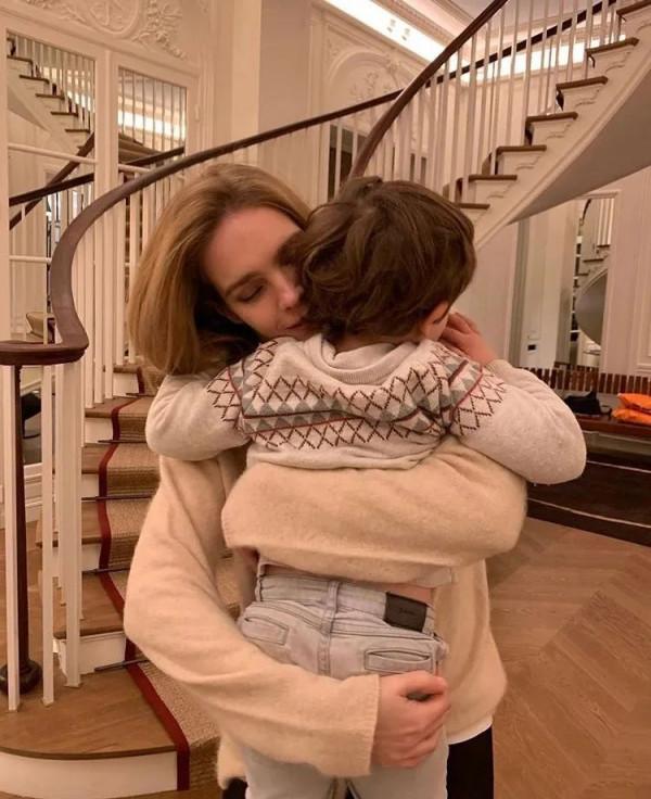 LVMH的太子妃、俄羅斯超模告訴你:最好的風格,叫品位 LVMH的太子妃、俄羅斯超模告訴你:最好的風格,叫品位