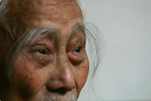 男人50歲後眉毛變長，意味著什麼呢？聽聽醫生怎麼說，漲知識了