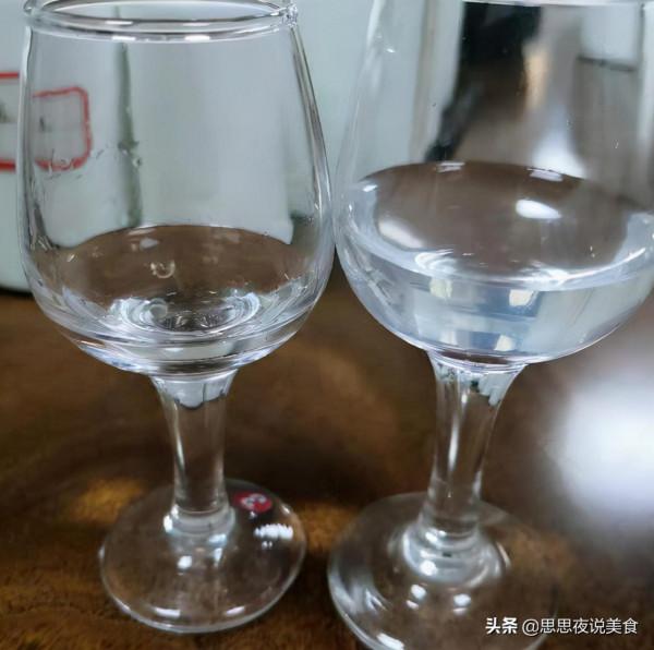 買白酒,不管價格高低,但凡包裝出現“2標記”,都是100%純糧酒 買白酒,不管價格高低,但凡包裝出現“2標記”,都是100%純糧酒