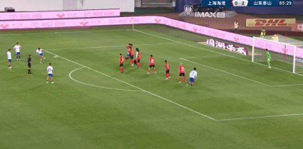 中超-孫準浩世界波奧斯卡失點，爭冠戰泰山2-0海港，8分優勢領跑