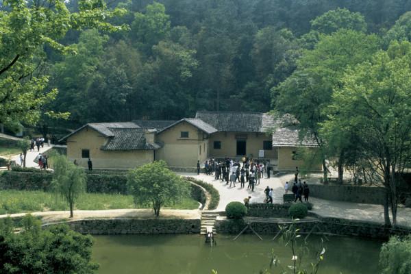 鄰居11歲為毛主席放哨,建國後為兒子求工作,主席唯一一次破例 鄰居11歲為毛主席放哨,建國後為兒子求工作,主席唯一一次破例