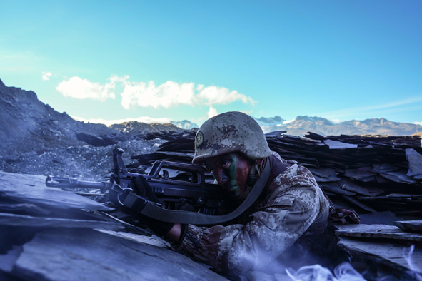 驍勇善戰見擔當，血性苦練礪本領