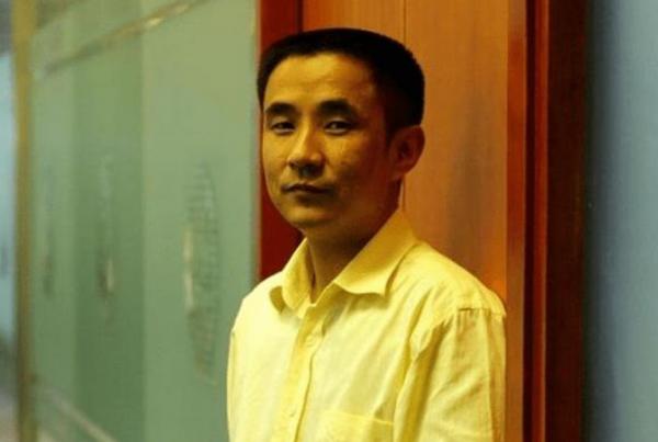 王永紅：公司破產絲毫不慌，套61億攜女明星出逃，親爹去世都不回