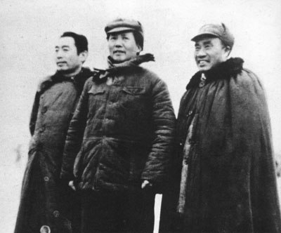 1949年已抵深圳的解放軍，為何不一舉揮師香港？