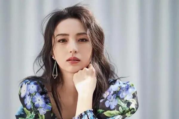 黑土地出大美人，12位東北女星，個個盤靚條順，甩白幼瘦幾條街