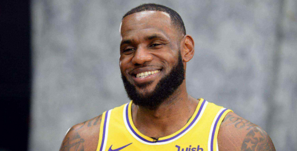 球爹：因為威少現在表現太糟糕，三球已經收到了詹姆斯的簡訊