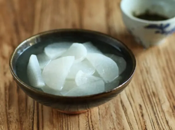 氣溫驟降，孩子感冒咳嗽勿亂用藥，推薦這4種食療方