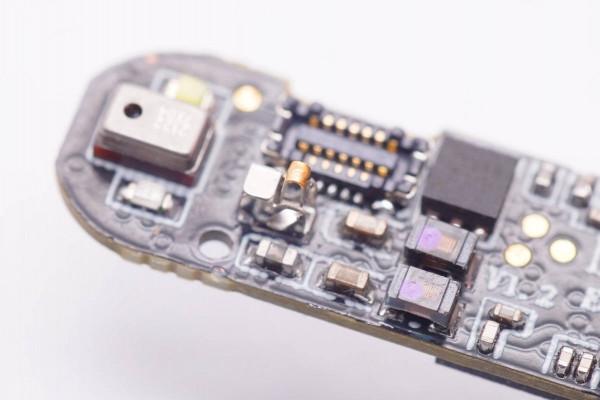 採用高通QCC3040藍芽主控,omthing首款降噪耳機AirFree2拆解報告 採用高通QCC3040藍芽主控,omthing首款降噪耳機AirFree2拆解報告