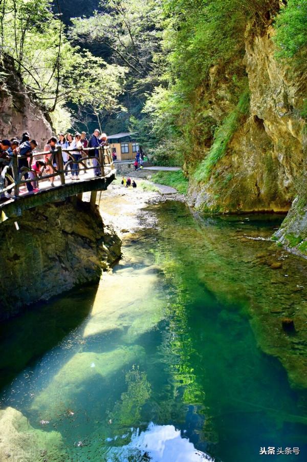 旅遊故事:陝西有個非著名的5A級景區,我遇到一個美女講解員 旅遊故事:陝西有個非著名的5A級景區,我遇到一個美女講解員