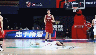 朱旭航空砍31分、餘嘉豪表現差強人意,廣東隊輕鬆取勝,為何? 朱旭航空砍31分、餘嘉豪表現差強人意,廣東隊輕鬆取勝,為何?