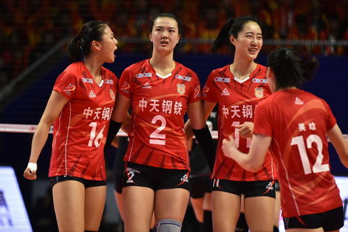 江蘇女排迎首敗，被山東封零，主帥蔡斌卻被表揚，有望接班郎平