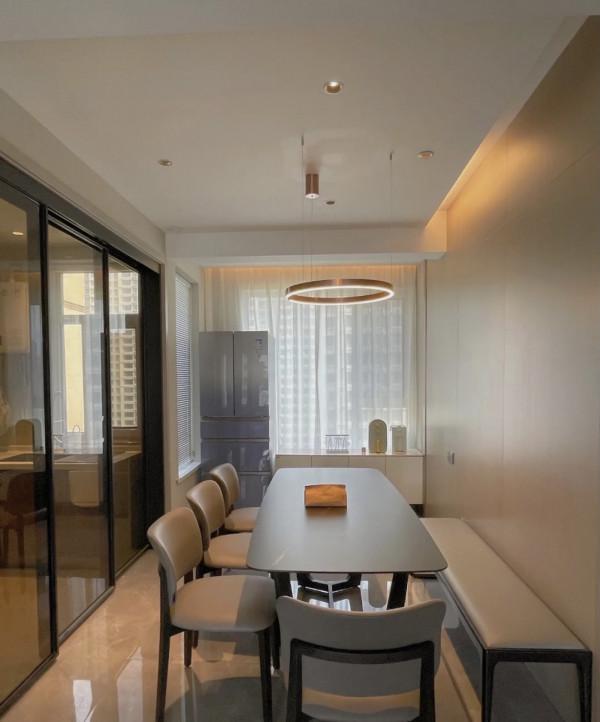 150㎡五口之家,拒絕“花裡胡哨”,全屋極簡又實用 150㎡五口之家,拒絕“花裡胡哨”,全屋極簡又實用