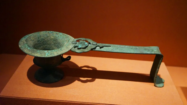 為了敦煌特展,故宮拿出了秘藏60年的大小忽雷 為了敦煌特展,故宮拿出了秘藏60年的大小忽雷