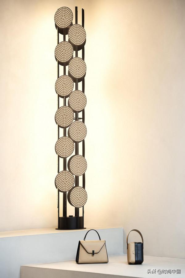 2021米蘭國際傢俱展迴歸！時尚品牌Valextra攜手展出