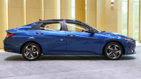 合資A級轎車怎麼選?伊蘭特購車手冊,推薦240T GDi LUX尊貴版 合資A級轎車怎麼選?伊蘭特購車手冊,推薦240T GDi LUX尊貴版