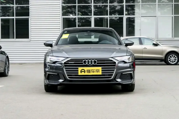 售價50.8萬，油耗低至2.1L，奧迪A6L PHEV表現如何？