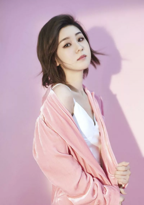 不拍吻戲的女明星李小萌：靈動可愛，溫婉大方（一張是夫妻合影）