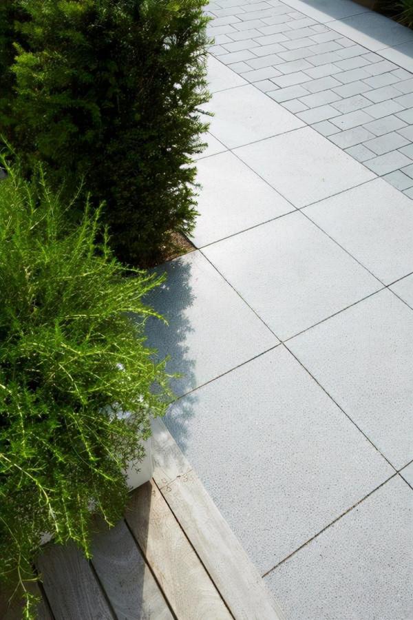 庭院地面怎麼鋪才好看？50款精緻有檔次鋪裝做法，為您提供靈感