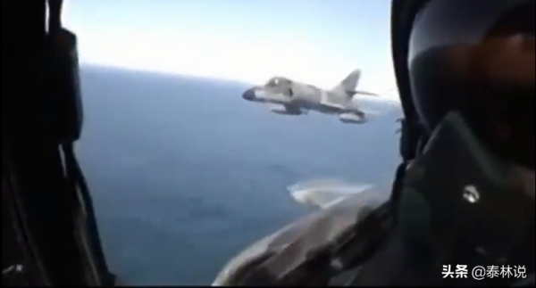 1982年，英國導彈驅逐艦為打個電話，六天後損失了200000000美元