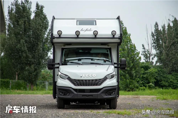出廠14度電的霍夫勒房車，6人長途旅行可勁玩，外觀比越野車還猛