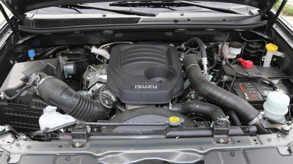 越野愛好者的理想之選!柴油動力、分時四驅、非承載車身 越野愛好者的理想之選!柴油動力、分時四驅、非承載車身