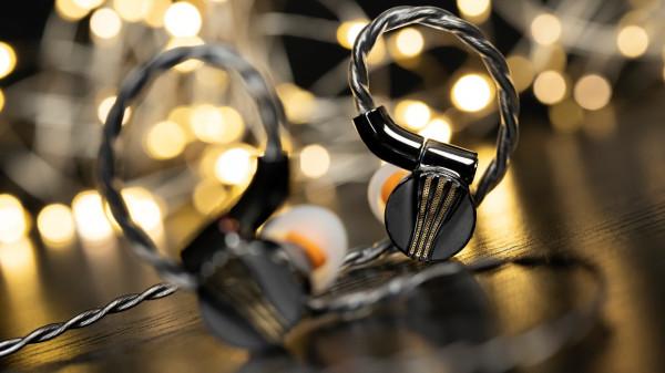 不到4000元就可以享受頂級音質,飛傲FD7純鈹振膜耳機評測 不到4000元就可以享受頂級音質,飛傲FD7純鈹振膜耳機評測