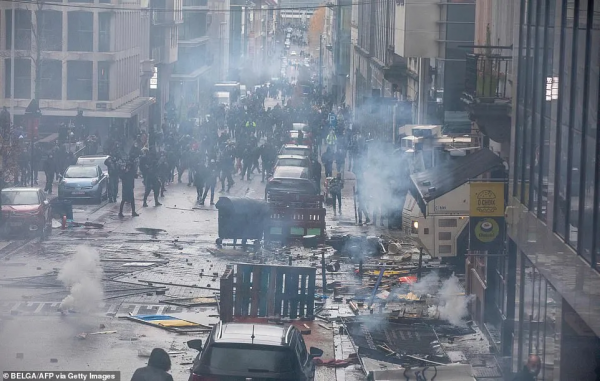 多國抗議 爆流血衝突 示威者打砸搶燒 世衛：或再死50萬人