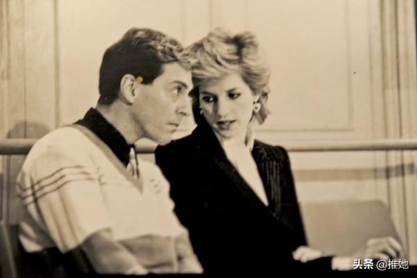 身高1米58的跳舞男人,一個電話邀請了戴安娜,一生命運與她捆綁 身高1米58的跳舞男人,一個電話邀請了戴安娜,一生命運與她捆綁