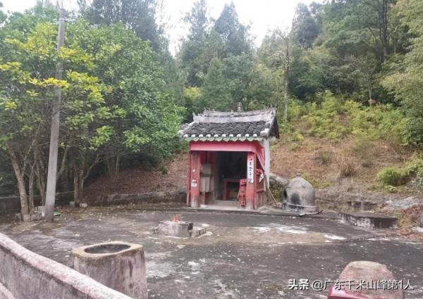 露營梅州五華縣郭田鎮無人廟,網友:佩服你膽量,換成我會被嚇死 露營梅州五華縣郭田鎮無人廟,網友:佩服你膽量,換成我會被嚇死