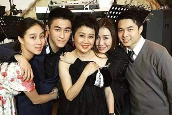 澳博虧損超過30億，梁安琪突然收手不再爭鬥，二房出路究竟在哪？