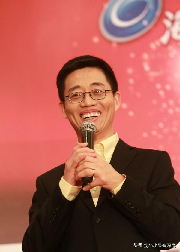 黃西和妻子近照,他是央視海歸博士,他背後的艱辛常常被一筆帶過 黃西和妻子近照,他是央視海歸博士,他背後的艱辛常常被一筆帶過