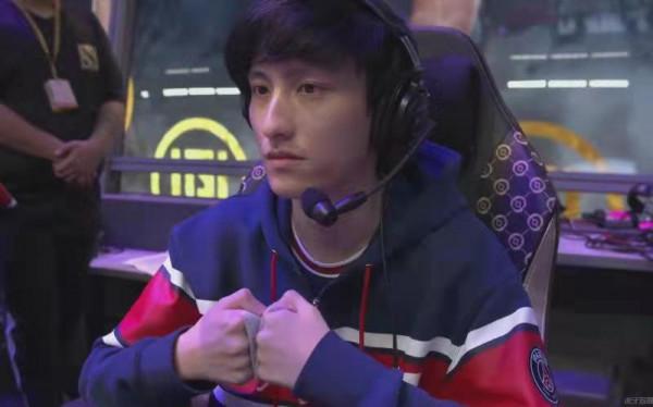 TI10主賽事第二日:PSG.LGD、VP晉級前六,Fnatic、QC告別主舞臺 TI10主賽事第二日:PSG.LGD、VP晉級前六,Fnatic、QC告別主舞臺