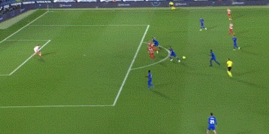 90分鐘絕殺！2-1逆轉！西甲衛冕冠軍拒絕爆冷，蘇亞雷斯絕境爆發