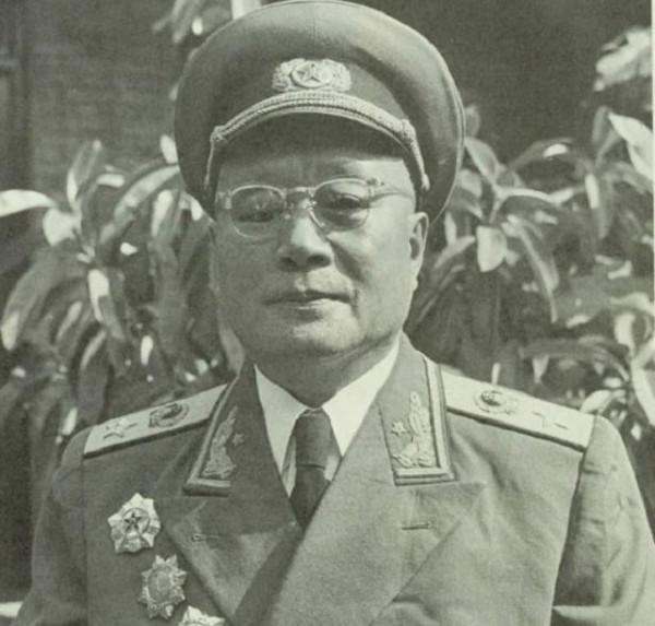 紅軍總參謀長、八路軍師長劉帥,為何建國後不活躍了? 紅軍總參謀長、八路軍師長劉帥,為何建國後不活躍了?