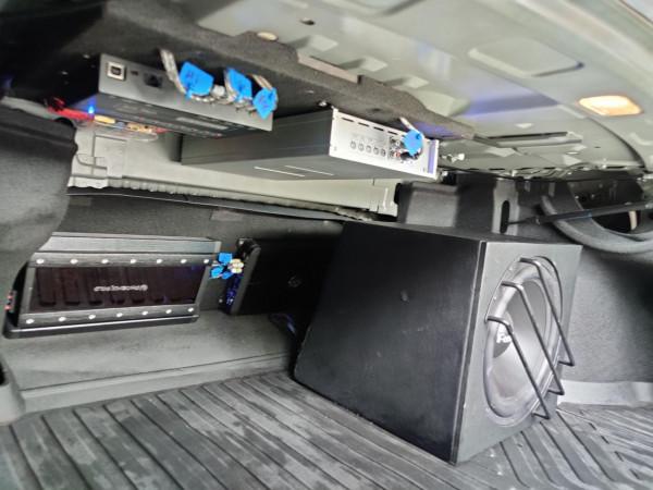 豐田亞洲龍汽車音響升級原位替換-輕鬆收穫滿意的音質 豐田亞洲龍汽車音響升級原位替換-輕鬆收穫滿意的音質