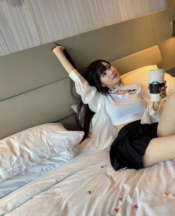 新加坡籍雙胞胎組合BY2,曾經的清純姐妹花,現在的網紅整容臉 新加坡籍雙胞胎組合BY2,曾經的清純姐妹花,現在的網紅整容臉