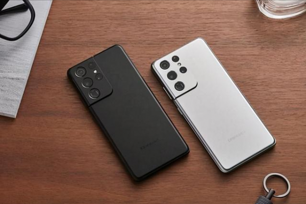 三星S21Ultra價格大跳水，機皇價格不到4000元？國內使用者只能羨慕