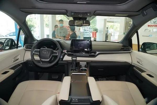 廣汽豐田賽那疑似配置曝光，5款車型可選