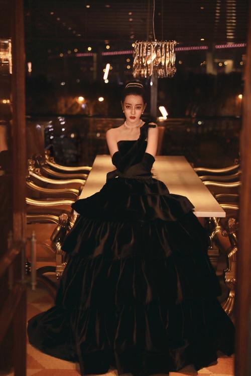 放不下偶像包袱就別扮醜,真女神告訴你,這才是演員的奉獻精神 放不下偶像包袱就別扮醜,真女神告訴你,這才是演員的奉獻精神